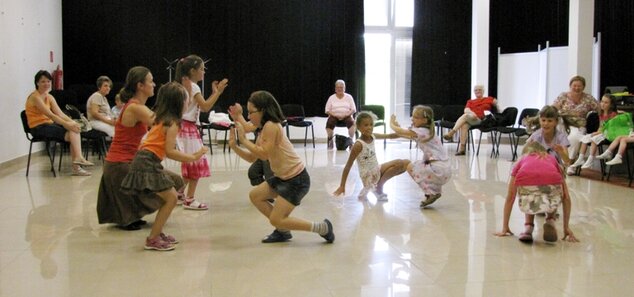 Škola tanca (27. 7. 2012)